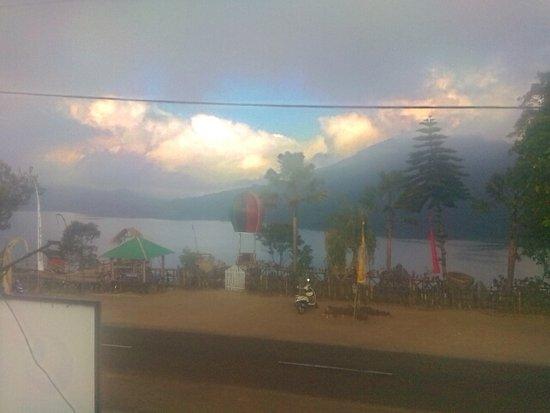 Munduk Danu Restaurant